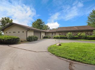 42213 N Crawford Rd, Antioch, IL 60002