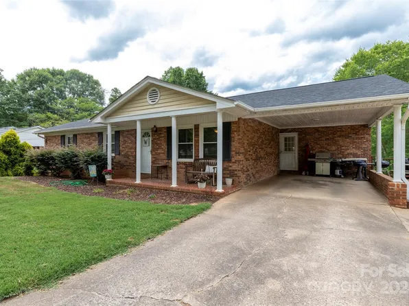 406 Fulton Dr, Kings Mountain, NC 28086