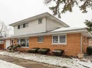 4901 W 91st St, Oak Lawn, IL 60453