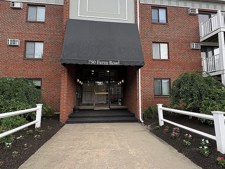 750 Farm Rd #128 — Photo 26