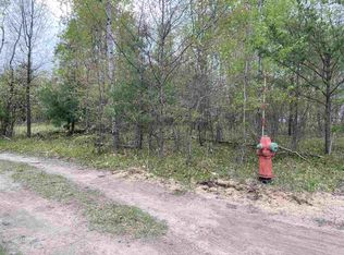 54 Wintergreen Cir, Gladstone, MI 49837