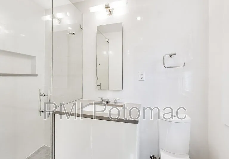 5332 Nevada Ave NW — Photo 18