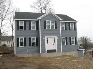 136 Trefton Dr, Braintree, MA 02184