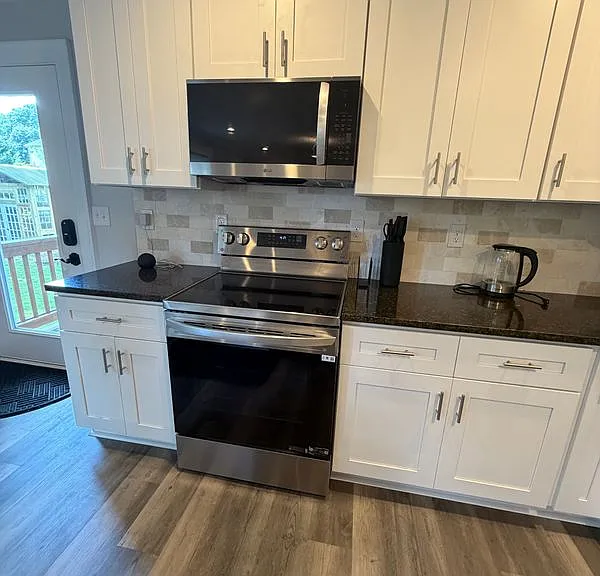 317 Morgan Pl — Photo 9