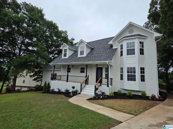 292 Kentwood Dr, Alabaster, AL 35007