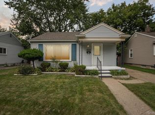 31254 Florence St, Garden City, MI 48135
