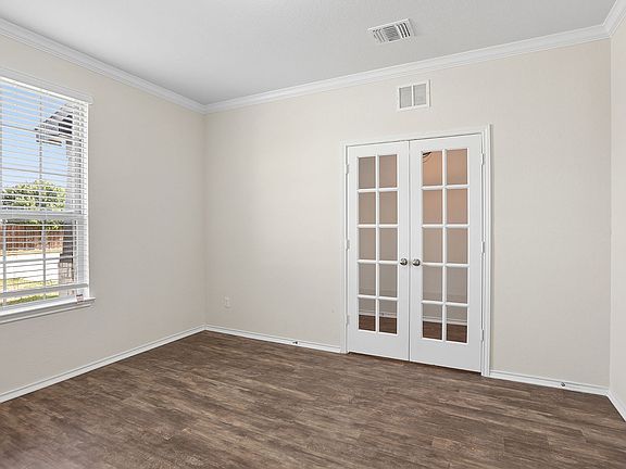 4th image of 709 Hummingbird Ln