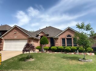 2809 Gray Rock Dr, Fort Worth, TX 76131