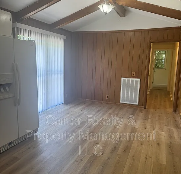 3004 Lytle Dr — Photo 6