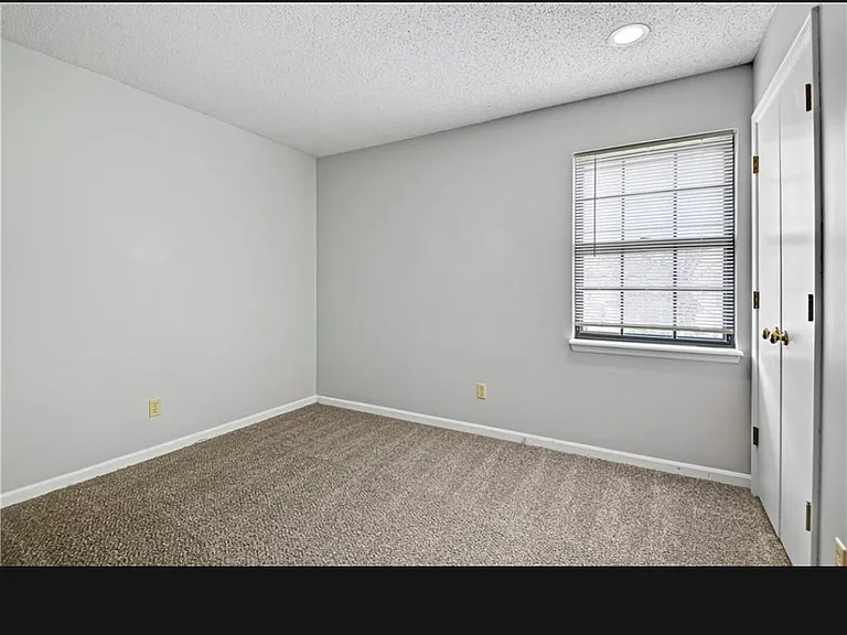14936 Riggs St — Photo 12