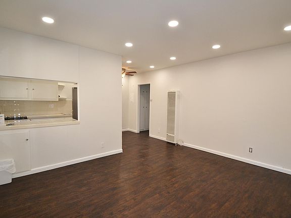 4th image of 1617 W 206th St APT B