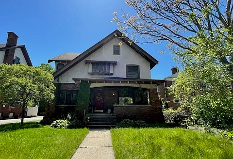 548 Fulton Street East (Kory) - 3 — Photo 1