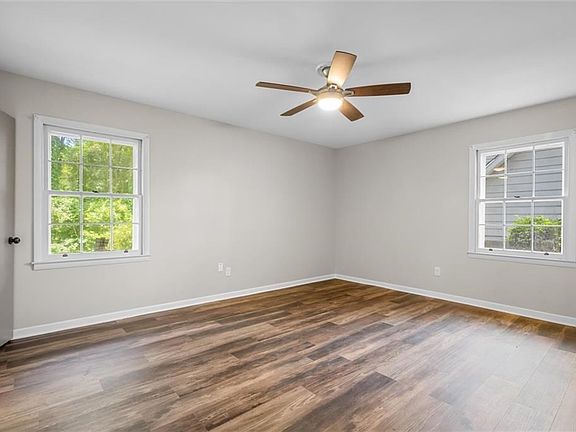 3rd image of 3412 Sherringham Dr