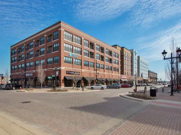 941 E 2nd Ave APT 405, Coralville, IA 52241