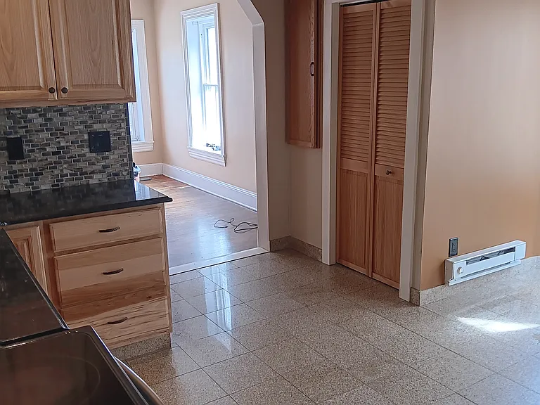 240 Main St #2 — Photo 8