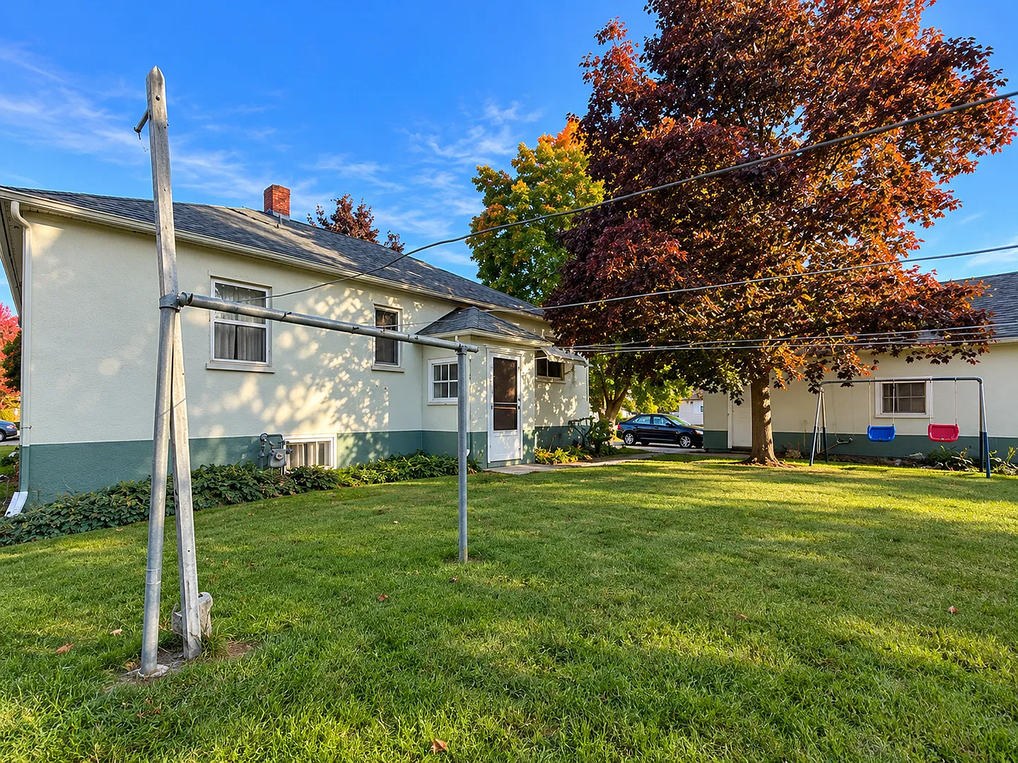 Retro Charm with Room to Roam! | $2,300/Month — Photo 4