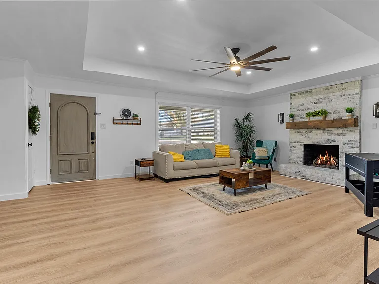 10801 Harvestwood Dr — Photo 9