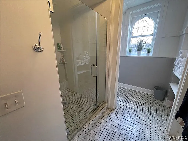 1115 Delaware Ave #1 — Photo 16