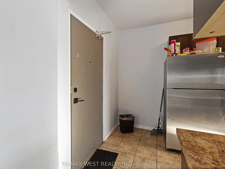 283 Fairway Rd N #90 — Photo 20