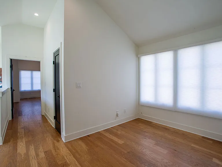 130 2nd St — Photo 18