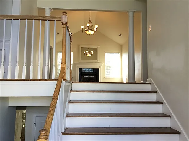 Building Photo - 1813 Day Lily Ln