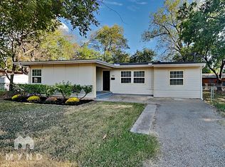 512 E University Ave, Waxahachie, TX 75165