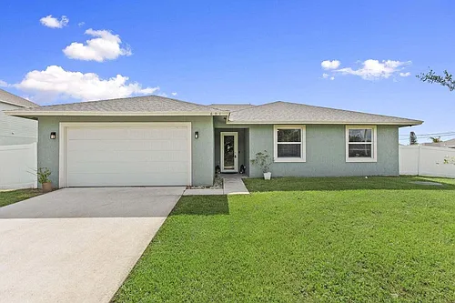 601 SW South Quick Cir #601 Photo 1