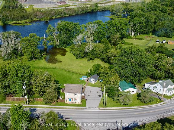 3rd image of 465 Cannifton Rd N