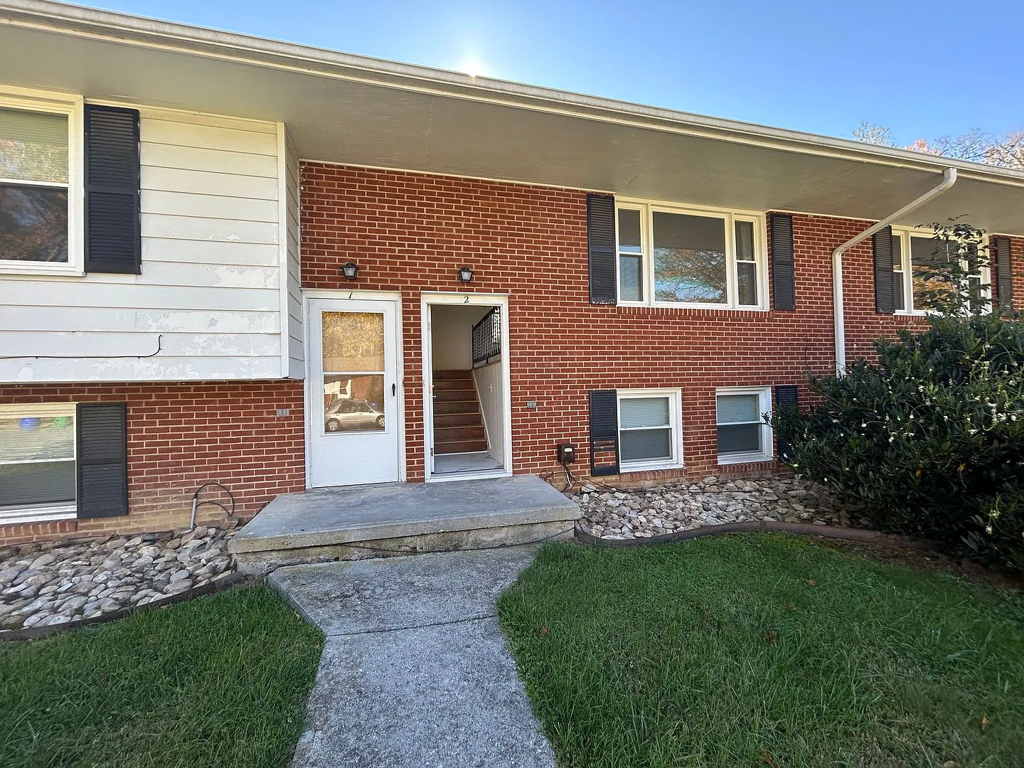 312 Reynolds Avenue — Photo 1