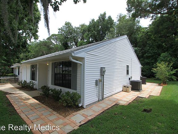 2nd image of 1091 Oak Forest Cir