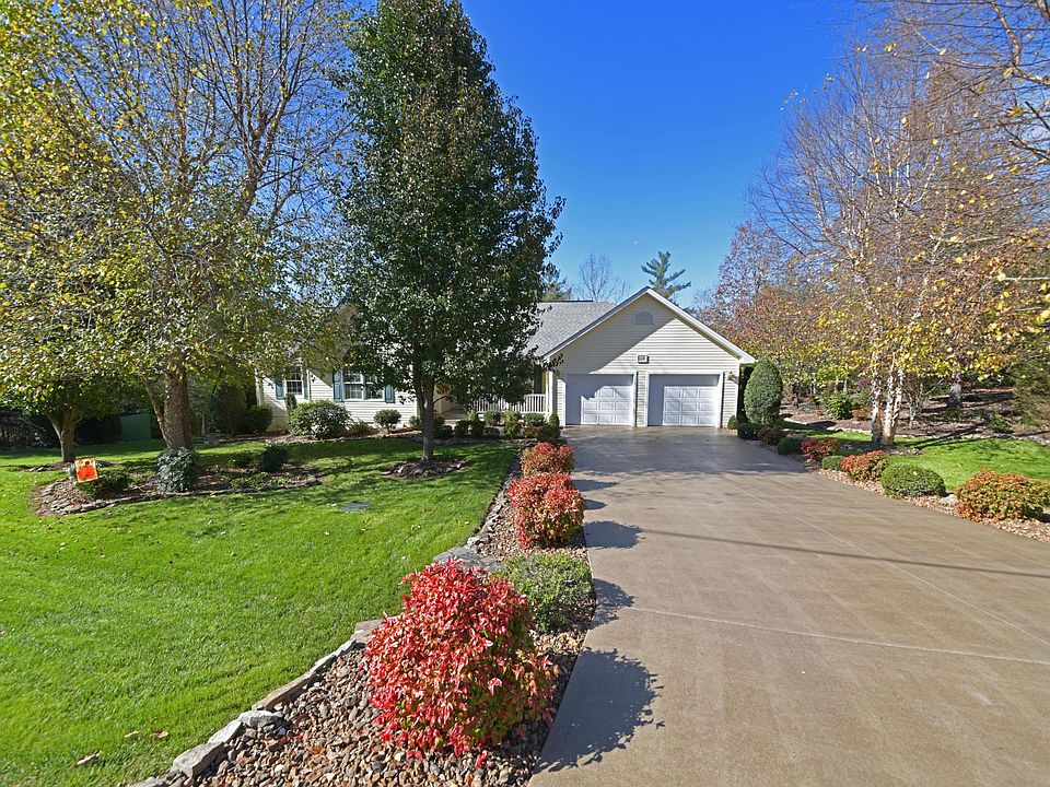 1st image of 110 Tremont Dr