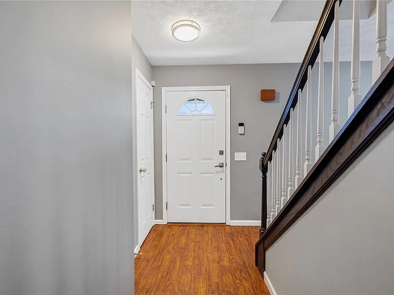 40 Alverstone Way — Photo 9