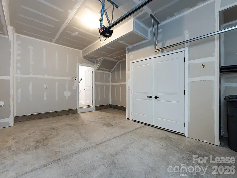 413 Spearfield Ln — Photo 40