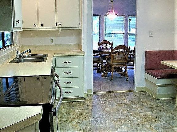 3rd image of 3115 Whisper Blvd
