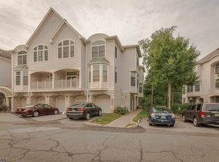 515 Regal Blvd, Livingston, NJ 07039
