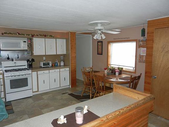 4th image of 603 Meadow Ln W