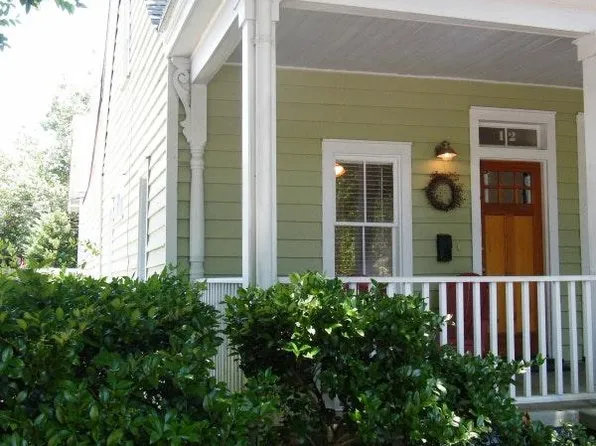 12 E 42nd St, Savannah, GA 31401