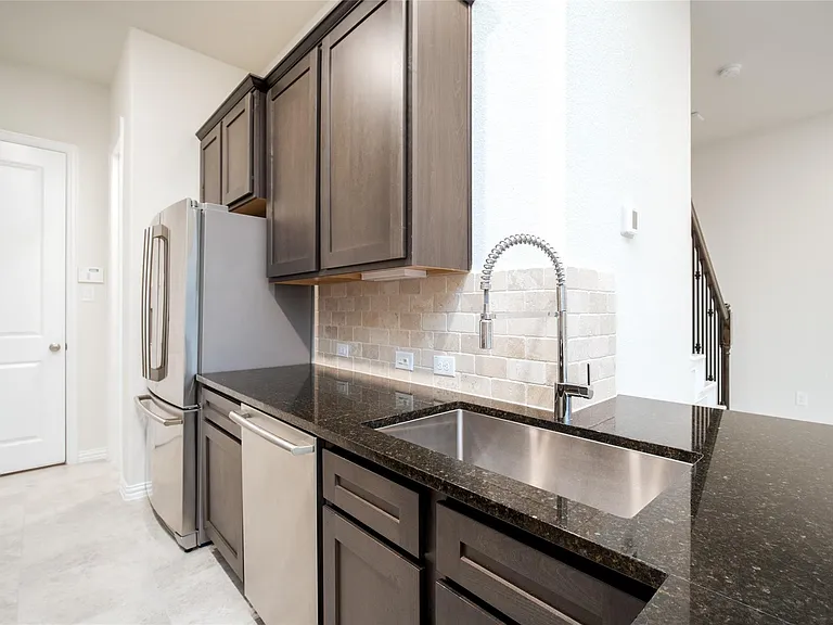 1634 Ryon Falls Dr — Photo 15
