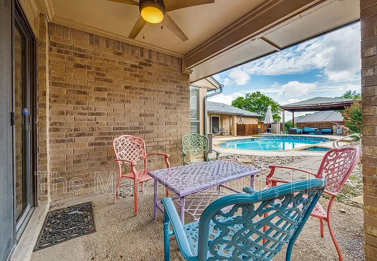 2702 Lookout Pl — Photo 22