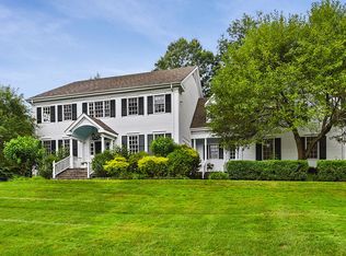 19 Petersville Rd, Mount Kisco, NY 10549