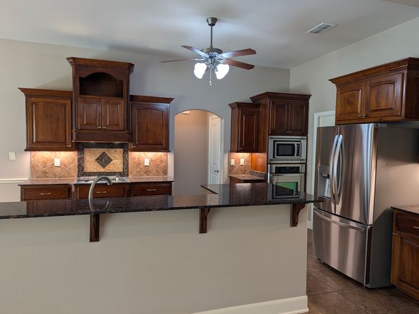 19475 Sara Ln