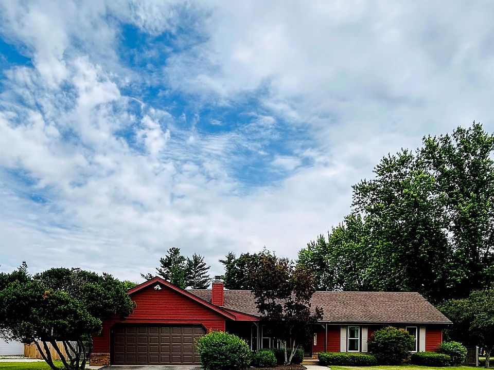 1st image of 14521 Leo Ln