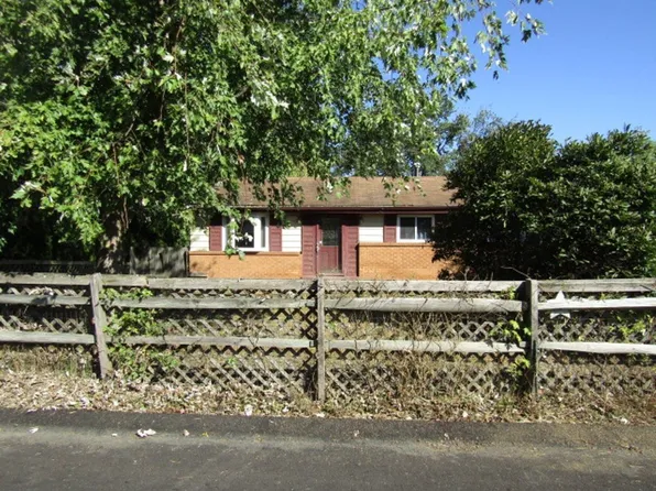 182 Mardi Gras Dr, Pittsburgh, PA 15239