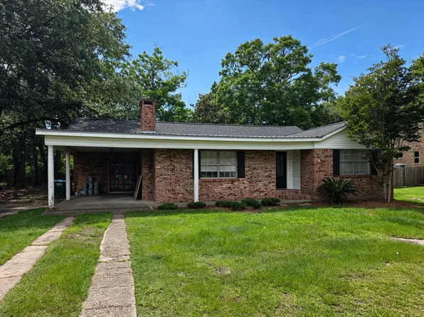 1411 Martin St, Pascagoula, MS 39581