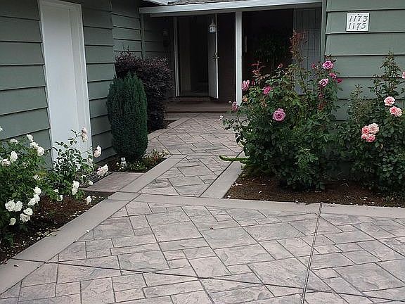 2nd image of 1173 Sanchez Way