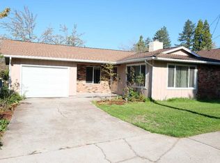 817 Ream Ave, Mount Shasta, CA 96067