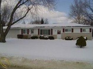 451 Tanview Dr, Oxford, MI