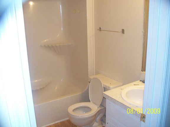 1 of 2 full bathrooms