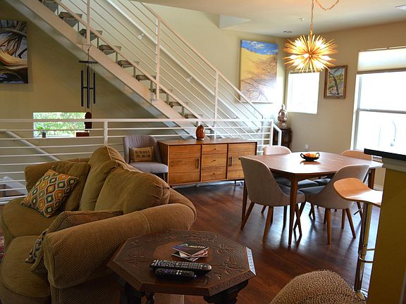 3rd image of 2606 Wilson St APT 1401