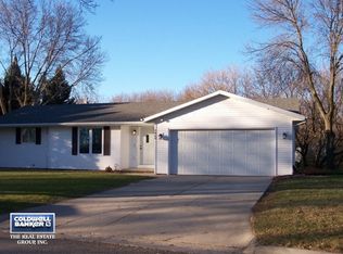 2469 Mary Jo Dr, Green Bay, WI 54311